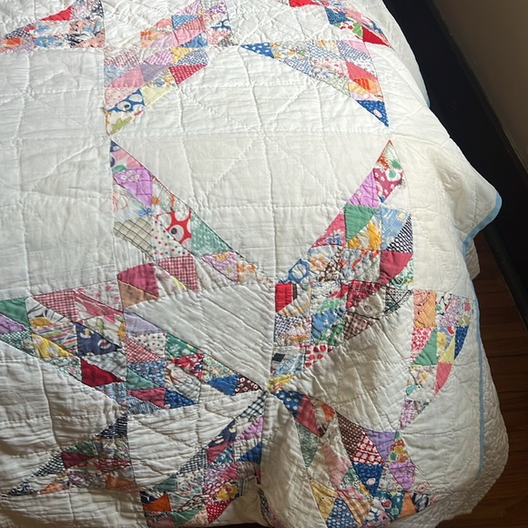Vintage Americana Hand Quilted Patchwork Star Quilt - Multicolor - Picture 6 of 14